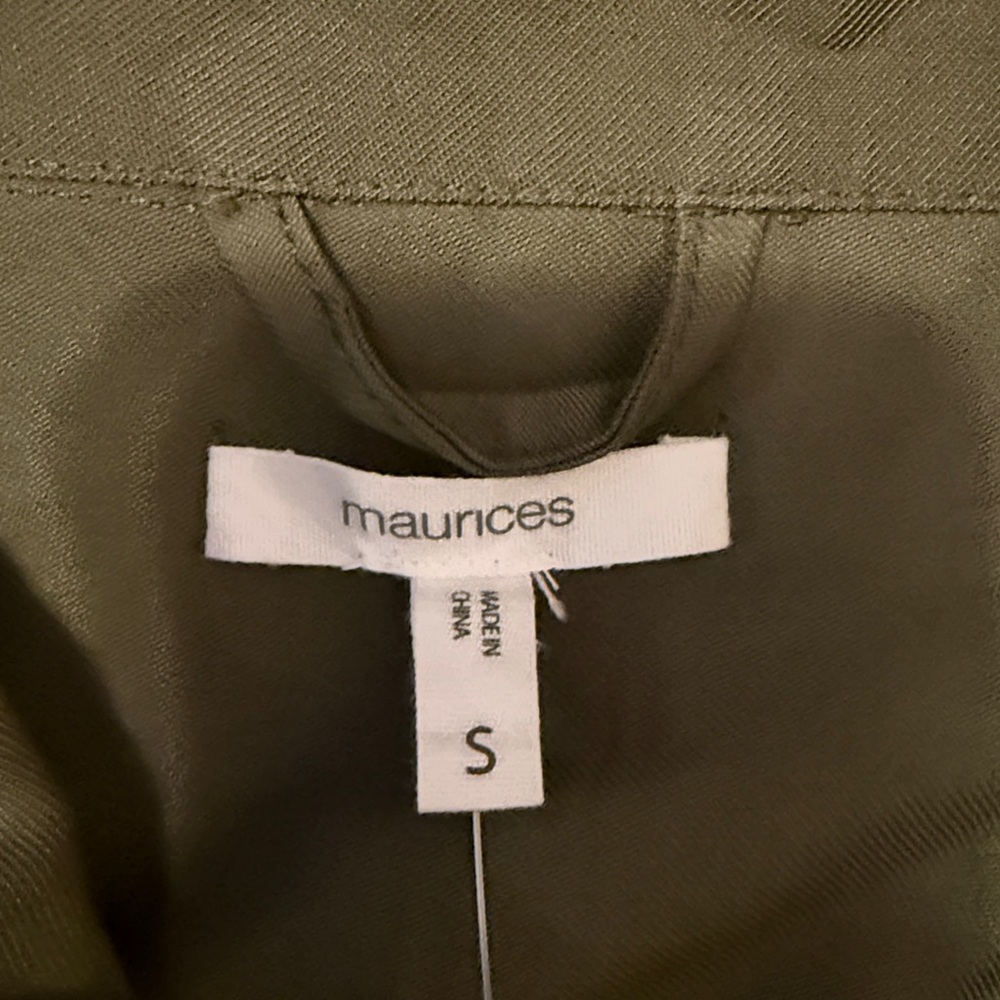 Lightweight green jacket - Picture 3 of 3